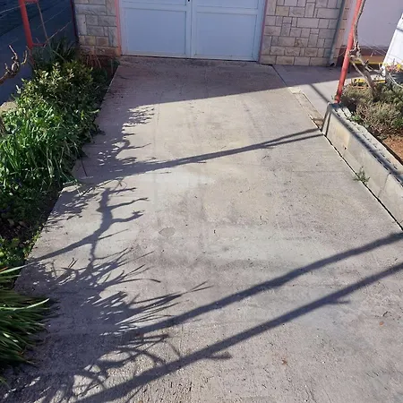 Apartment With Parking Space - 22539 Zadar